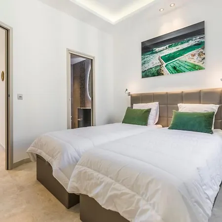 Cozystay 1243 Port & Sea View Apartment Cannes